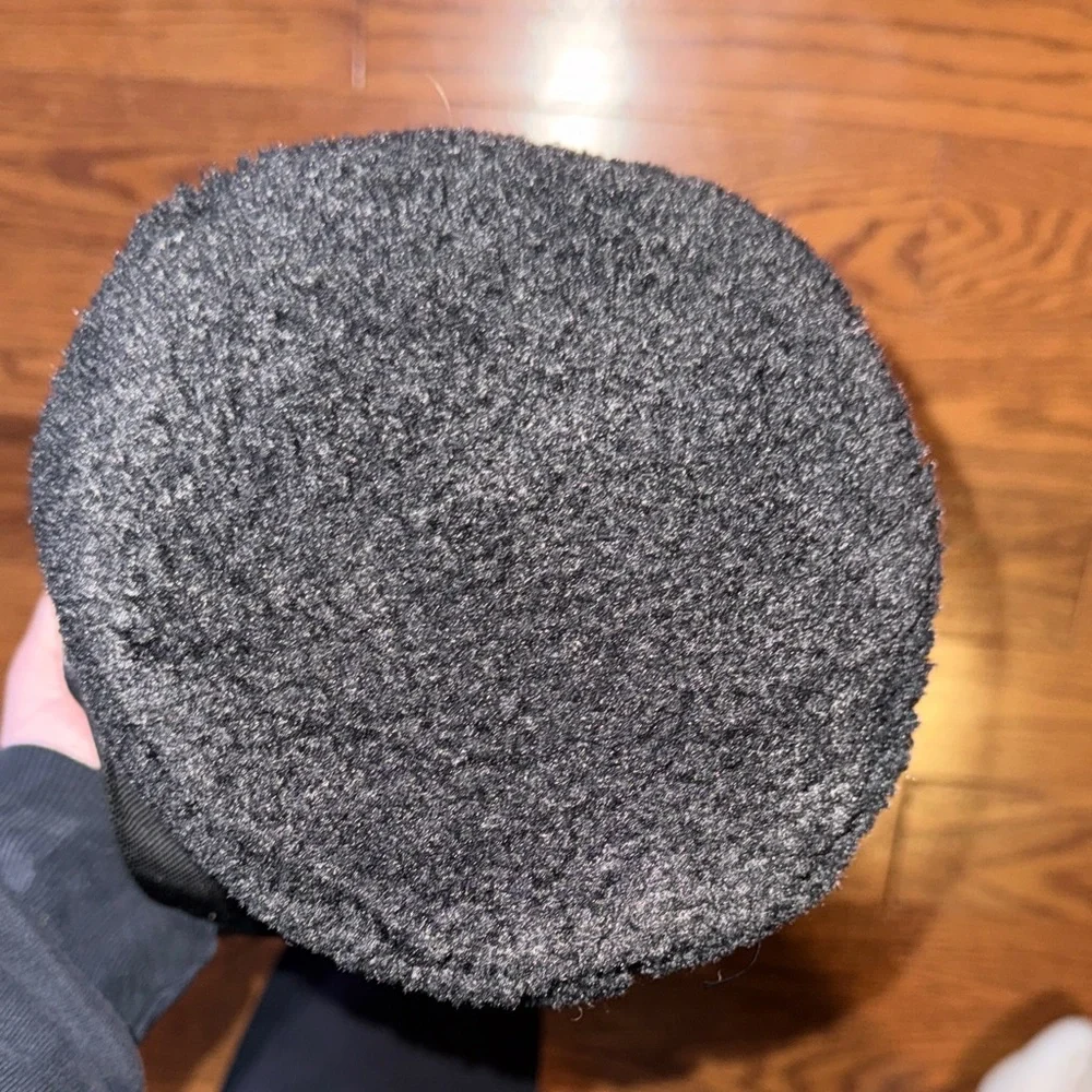 Lululemon Crossbody Fleece Bucket Bag 2.5L - Picture 7 of 8